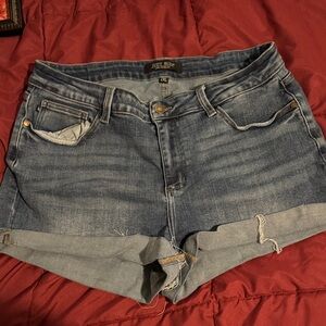 Judy Blue Women's Classic Blue Jean Shorts